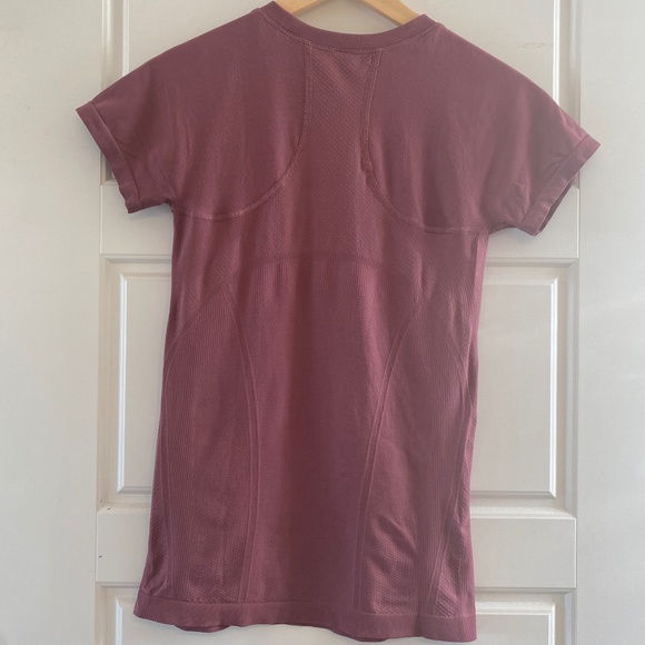 Athleta Momentum Seamless Tee - Picture 4 of 5